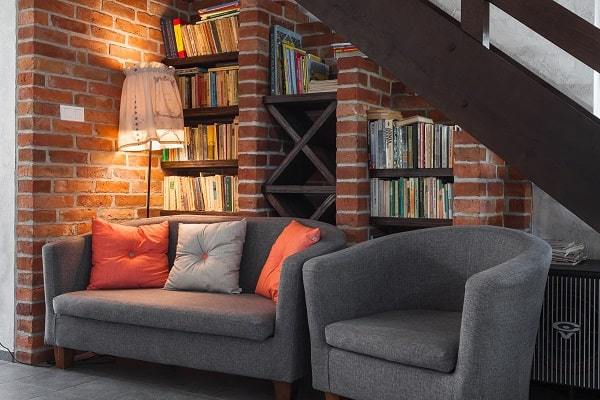How to make a small library at home